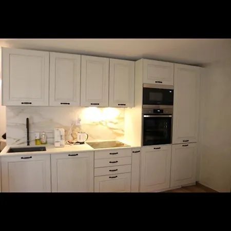 Crans Montana-snow Island *