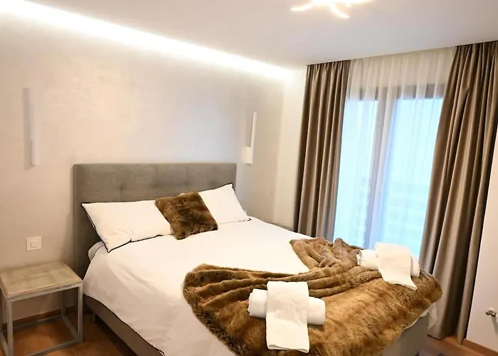 Crans Montana-snow Island *