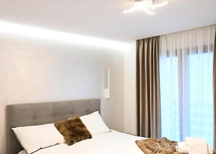 Crans Montana-snow Island 公寓