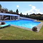 Crans Montana-snow Island